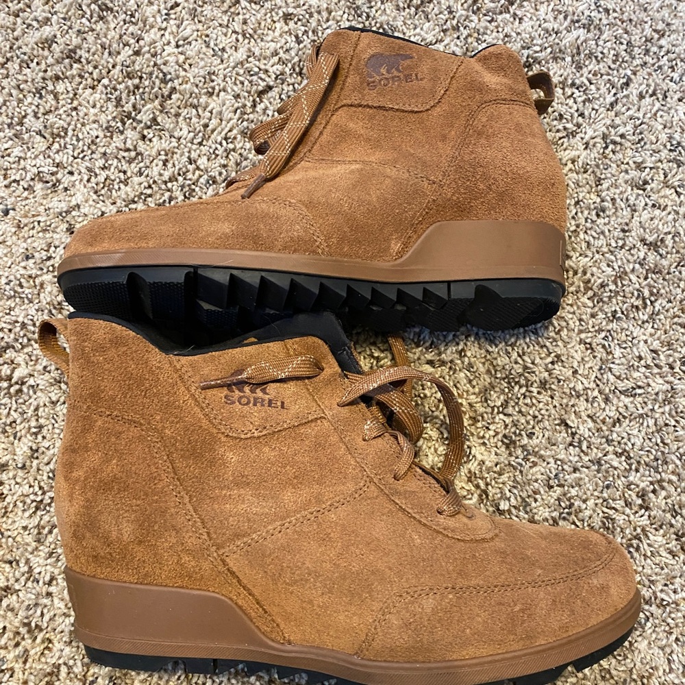 Sorel Evie booties